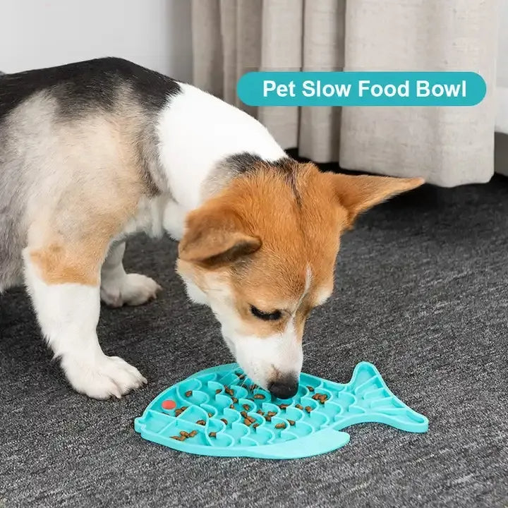Fish Dish Textured Silicone Lick Mat: Blue / One mat. Supplier reference; check selected variant before publication.
